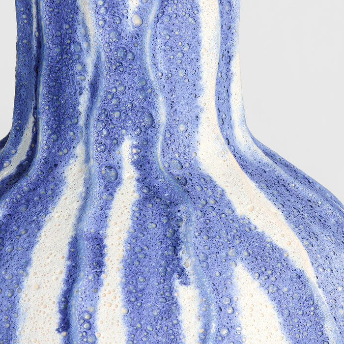 Ripple Vase | Chalk White | Blue - Squat