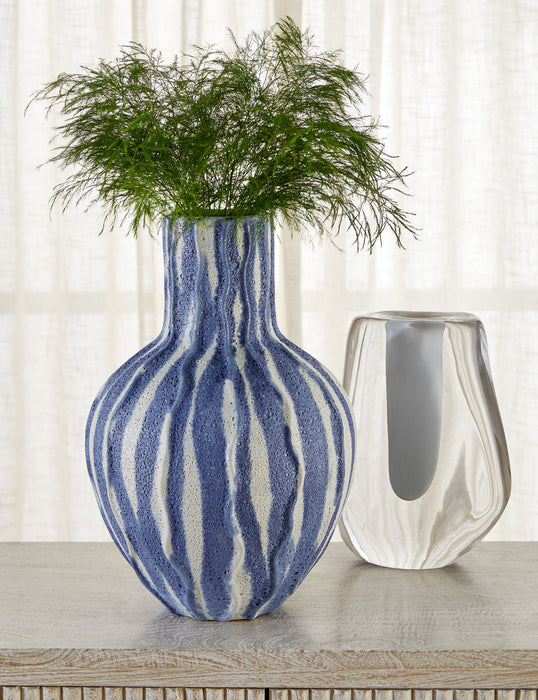 Ripple Vase | Chalk White | Blue - Squat