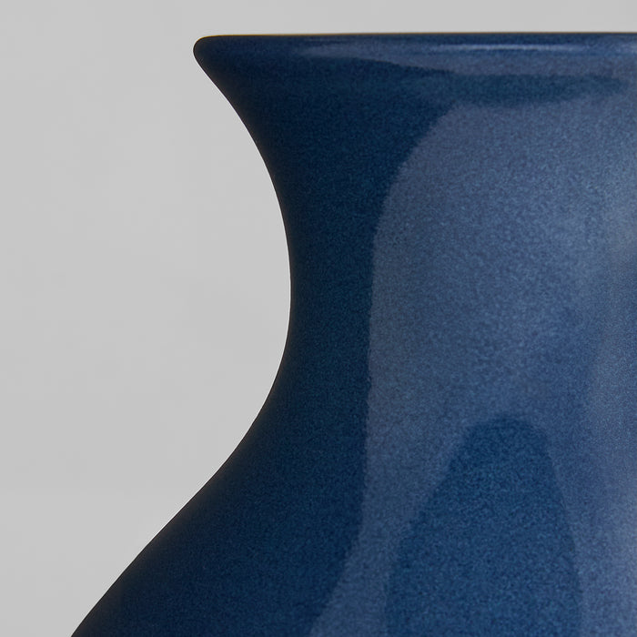 Aster Vase Designed by Seth Vaughn | Blue - Medium