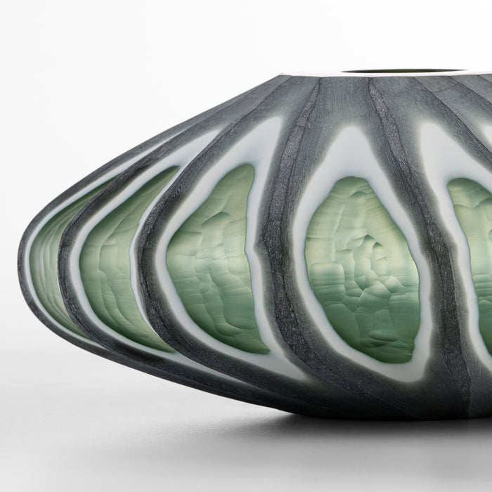 Kombu Vase | Green - Stout