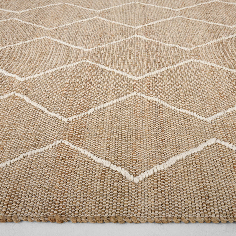 Nomad Camel White Tribal Geometric - D7007 - 5' x 8'