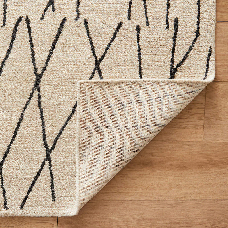 Myra Black Ivory Linear - N5008 - 5' x 8'