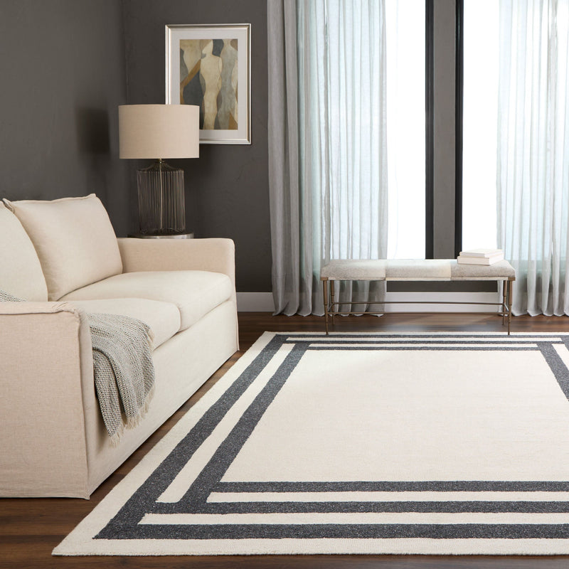 Kali Black Border - N5017 - 8' x 11'