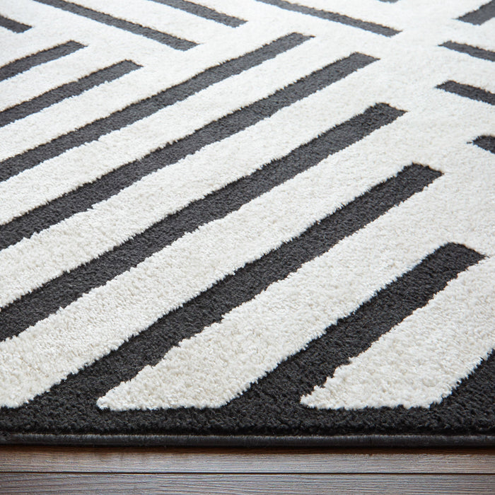 Optika Black Ivory Geometric - T9021 - 8' x 11'