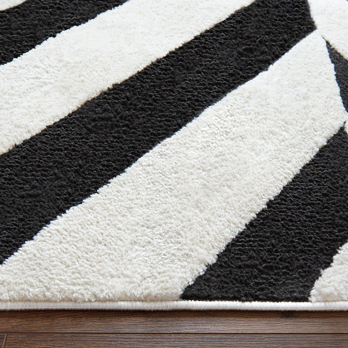 Optika Black Ivory Geometric - T9037 - 8' x 11'